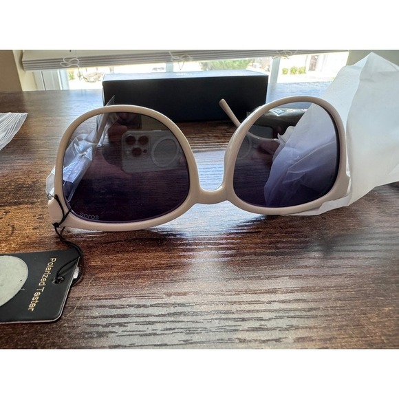 Sojos SJ2163, Classic Square Light Grey/Sunglasses w/ Case NEW main image 5
